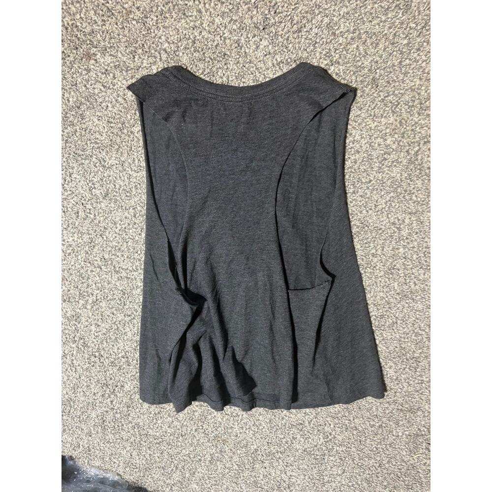 Vuori womens medium racerback tank - Picture 2 of 3